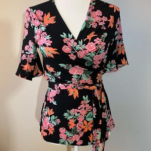 Floral wrap top